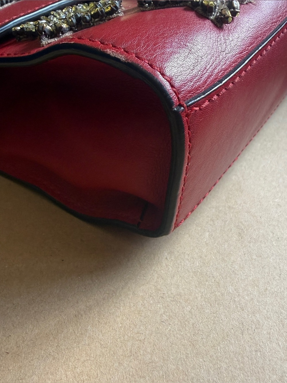 Gucci Red Cowhide Star bag (Limited Edition) - Picture 6 of 9
